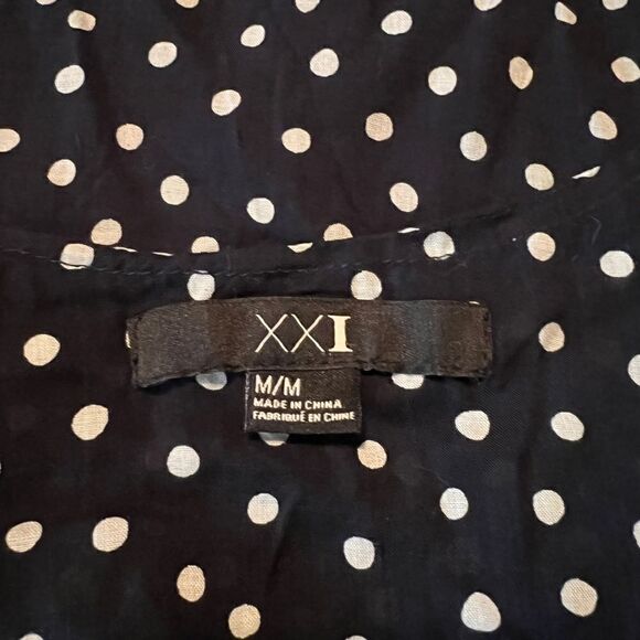 3 for $30 Forever 21 navy polka dot tank top - Picture 4 of 6